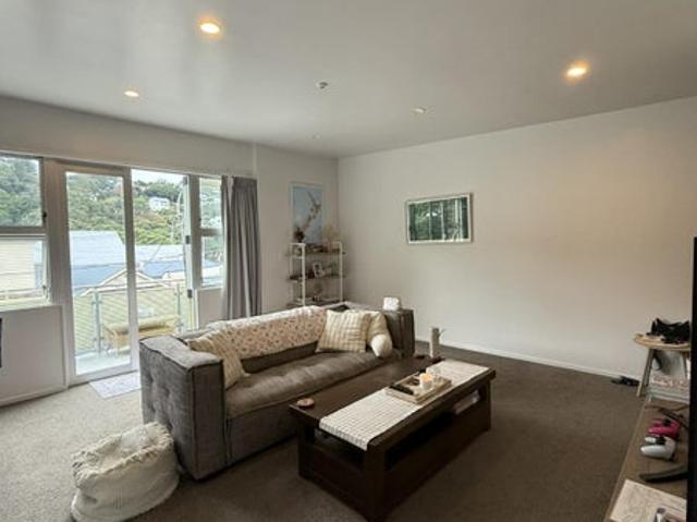 seatoun, 2 bedrooms
