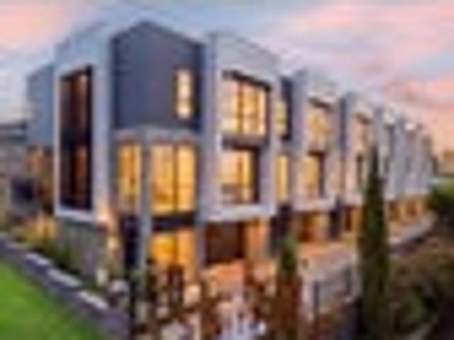 Seaview and Coastal Lifestyle in Takapuna