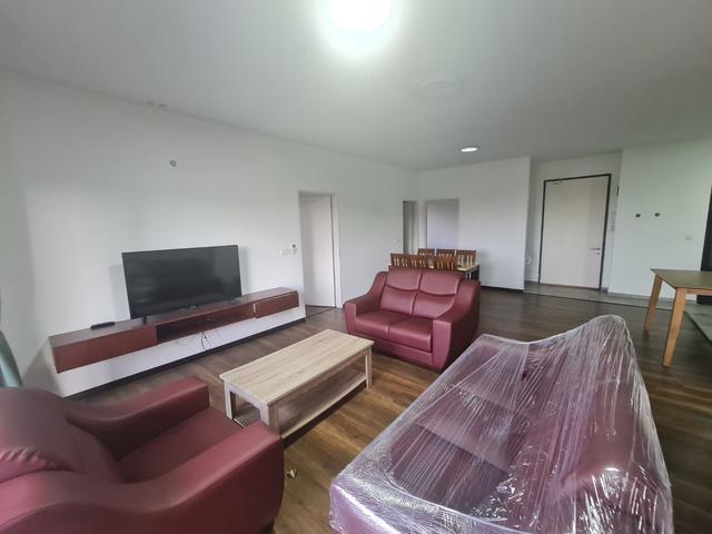 Seaview corner unit high floor Maya Condo Likas KK Damai