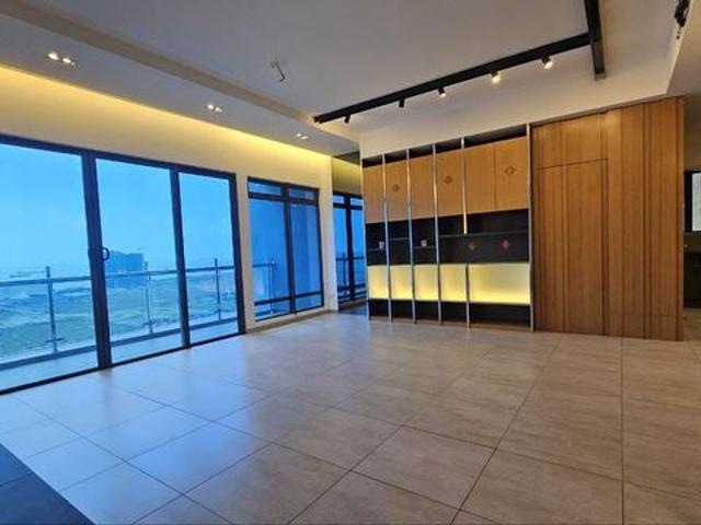 Seaview Luxury Renovated Atlantis 3 Room Kota Syahbandar Bali Wave