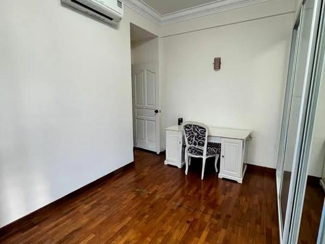 Seaview Point D15, Apartment