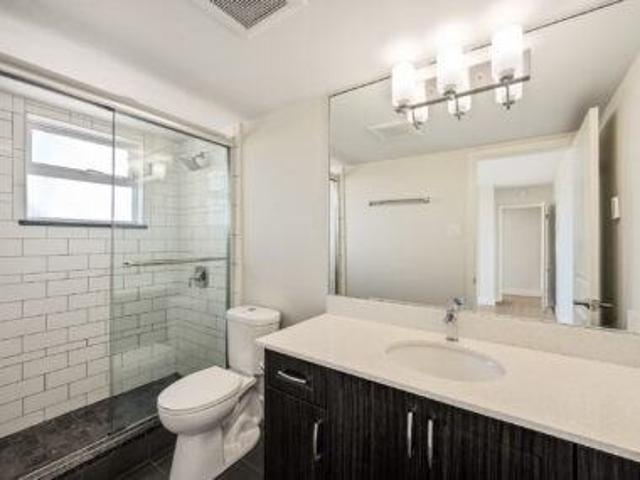 Seaview Towers Apartments Studio Apartment for Rent at 450 Dallas Rd, Victoria, BC V8V 1B1 James Bay
