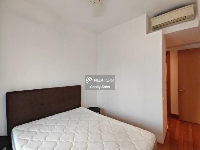 Seaview Unit Very good condition 5 min to CIQ, 8min to Southkey Midvalley, Pelangi. Super convenient
