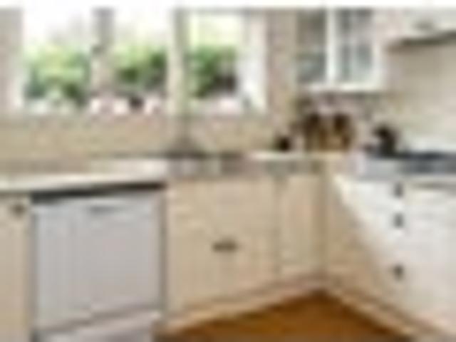 Seaview, 3 bedrooms, $580 pw