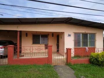 Sea Confiable Vende Casa Con Espacioso Terreno en La Chorrera
