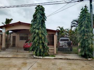 SEA CONFIABLE VENDE CASA EN BRISAS DEL GOLF, ARRAIJÁN