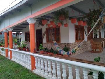 Sea Confiable Vende Hermosa Casa Con Galera en Cerro Azul