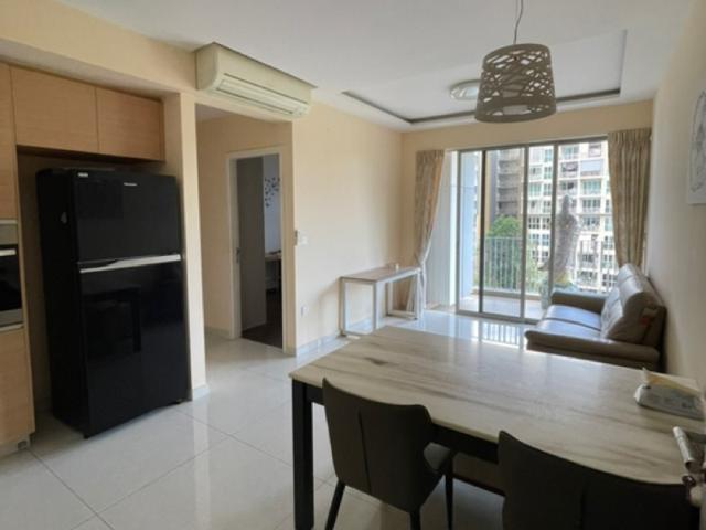 Sea Esta Condominium For Rent, $3,300, 2 Bed 2 Bath 850 sqft $3.88 psf