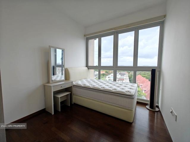 Sea Esta D18, Condominium