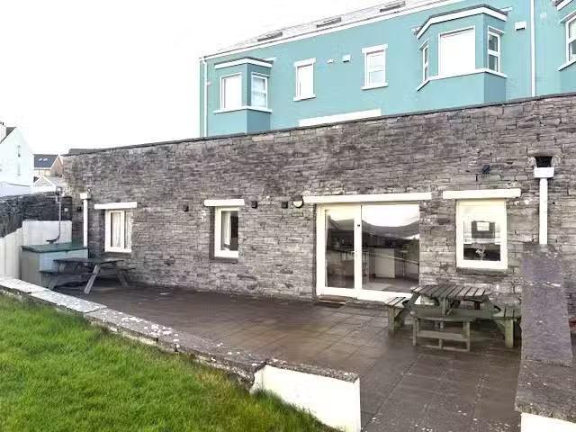 Sea Forth, 1F Spanish Cove, Kilkee, Clare, V15 T102