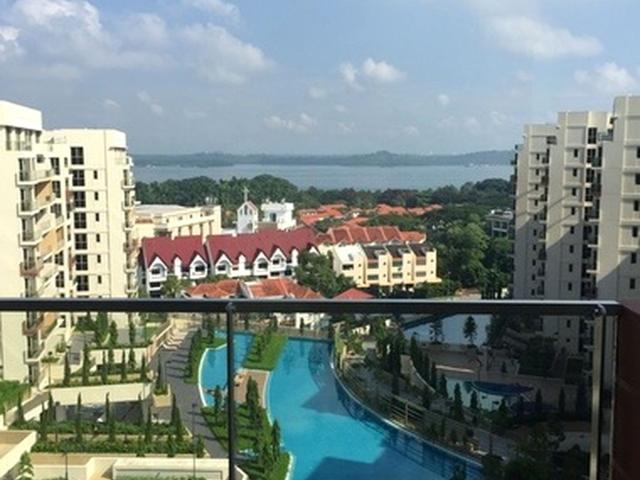 Sea Horizon D18, Condominium