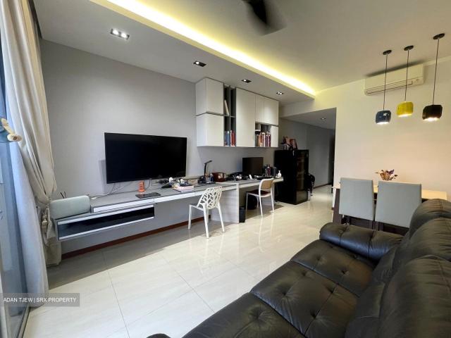 Sea Horizon D18, Condominium