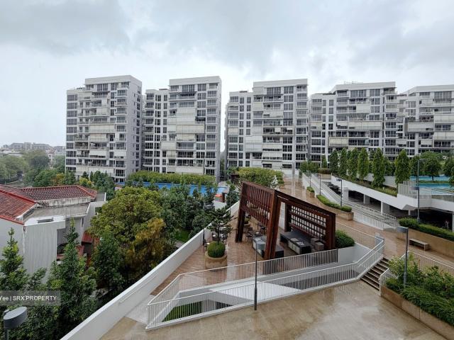 Sea Horizon D18, Condominium
