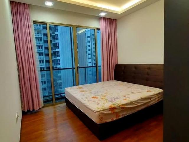 Sea Horizon D18, Condominium