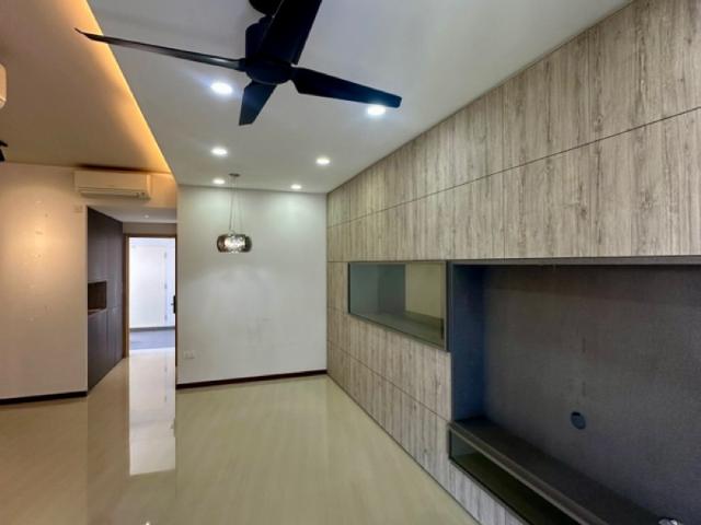 Sea Horizon Executive Condominium For Rent, $4,500, 3 Bed 2 Bath 1,109 sqft $4.06 psf