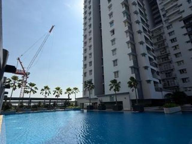 Sea view condo Butterworth 1797sqft 4 room 3 bathroom Fully Furnished