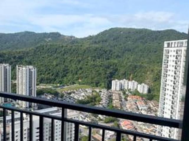 Sea View Ideal Residency 920sf Near The Pallazzia Gelugor