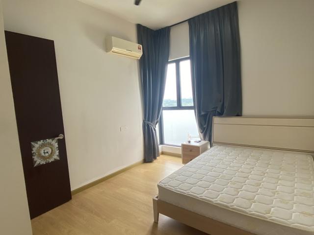 Sea View Master Bedroom country garden danga bay near CIQ for rent