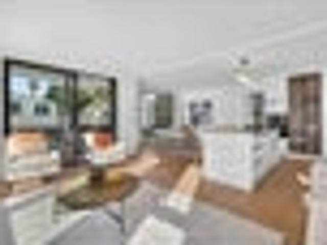 Sea Views & Family Flexibility