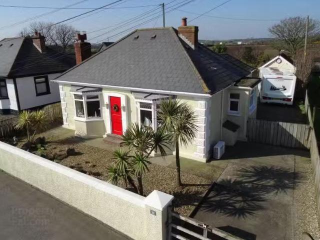 'Seacrest Cottage', 32 Main Road
