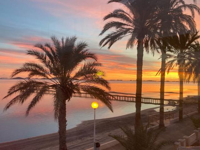 Seafront Apartment Los Urrutias