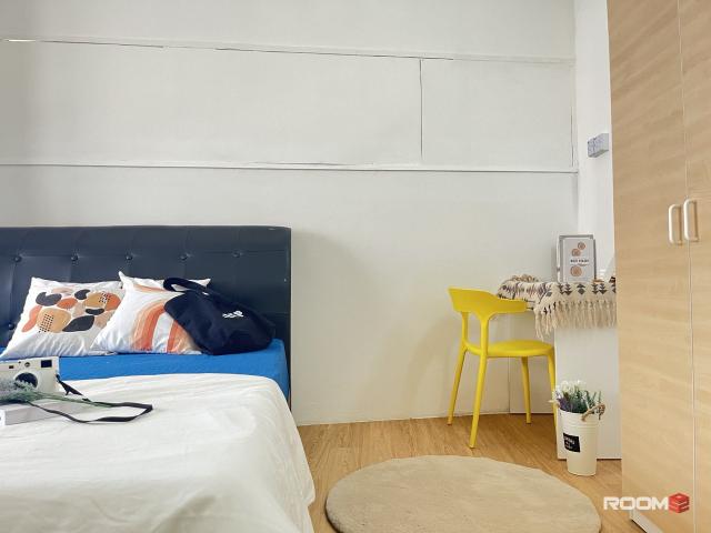 Searching For NO Deposit Room? Check This One Room Rental At Jalan Alor Hit Us Up