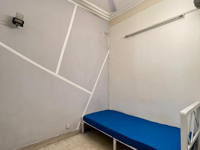 Searching for a room in SS18, Subang Jaya? Look no further! We have a room available with high speed Wi Fi