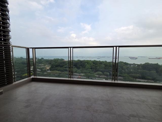 Seaside Residences Condominium For Rent, $3,800, 1 Bed 1 Bath 560 sqft $6.79 psf