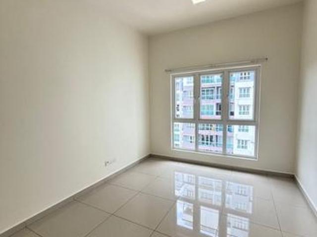 Season Apartment Larkin 1 bedroom original unit gng