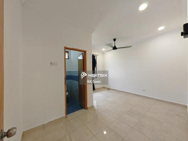 Season Luxury Apartment @Amara Larkin Corner Lot With fully Furnished