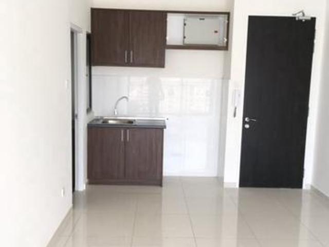 Seasons Garden 4room corner lot below market 100K 2carpark partlyfurni