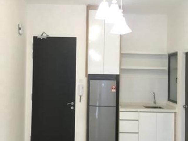 Seasons Garden 4room corner lot 2carpark partly furnish c sri rampai