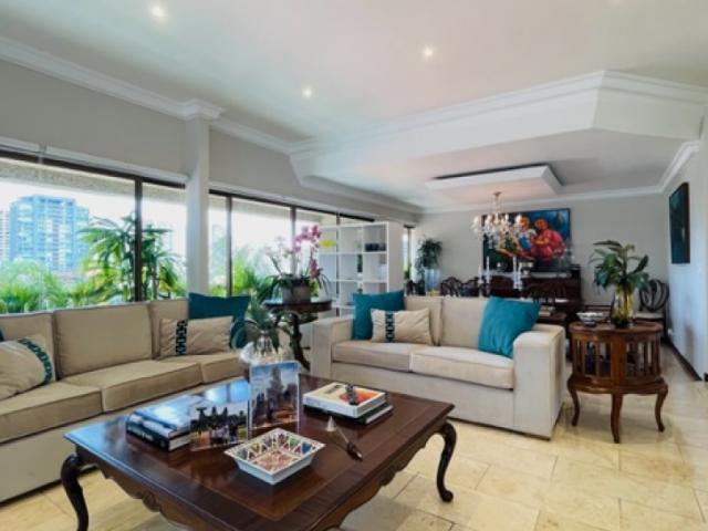 Sebucan/Penthouse/Una sola planta/500m2/En Venta