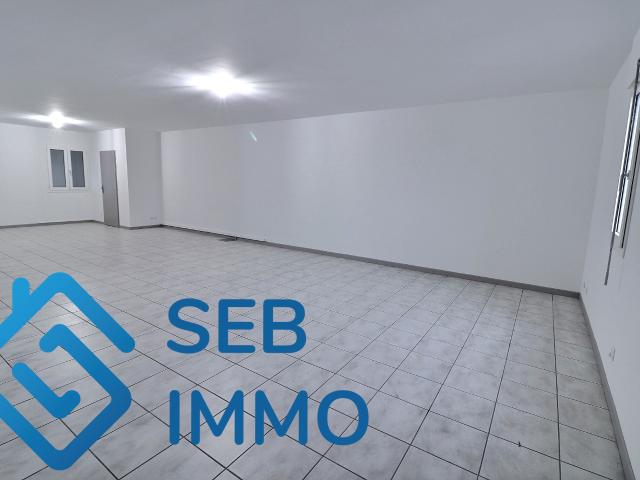 SEB IMMOBILIER VOUS PROPOSE A LA LOCATION DES BUREAUX DE 62m2 AU COEUR D'EPICENTRE
