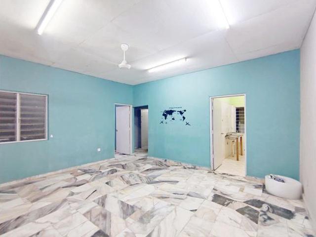 SEBELAH SURAU Seri Tanjung Apartment Seksyen 7 Bandar Baru Bangi