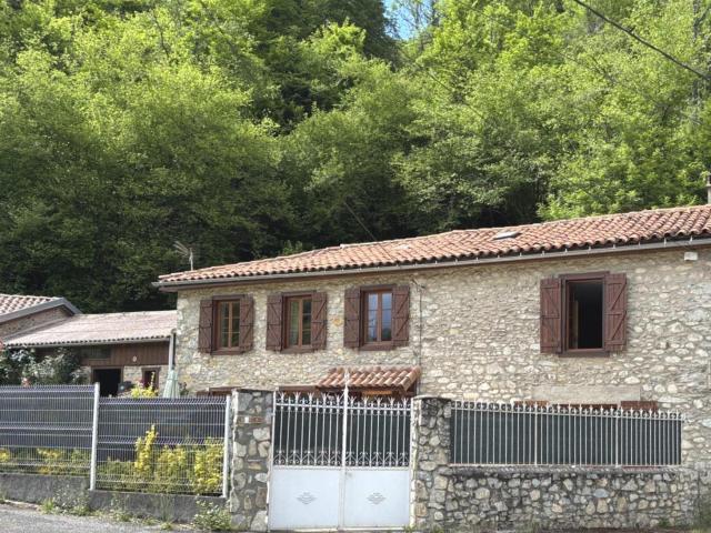 Secteur Aspet Maison Traditionnelle T6 Renovee 135m² Aspet