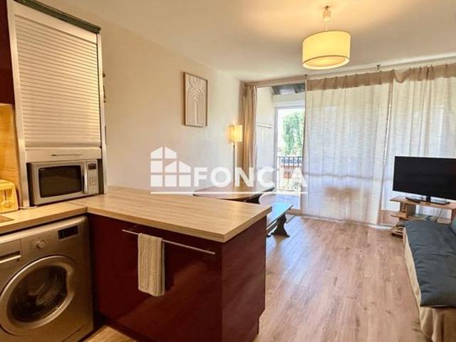 Secteur Boucanet Grand P3 traversant de 75 m2 habitables avec terrasse vue sur parc