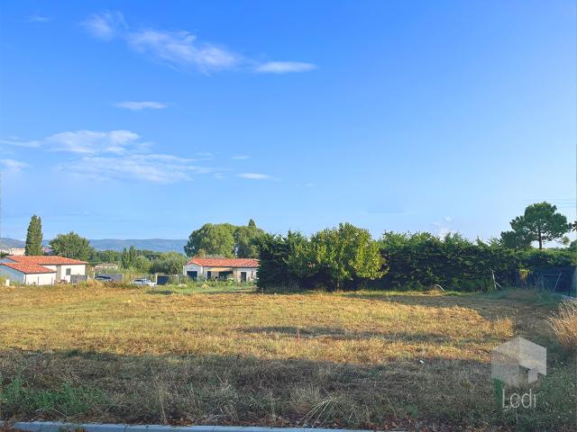 Secteur Châteauneuf du Rhône, exclusivité, terrain à bâtir de 900m2