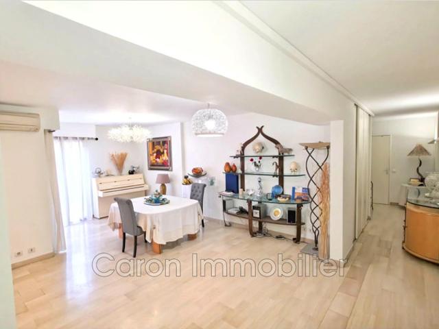 Secteur des Anglais bel Appartement 5 pièces de 131 m² dans R