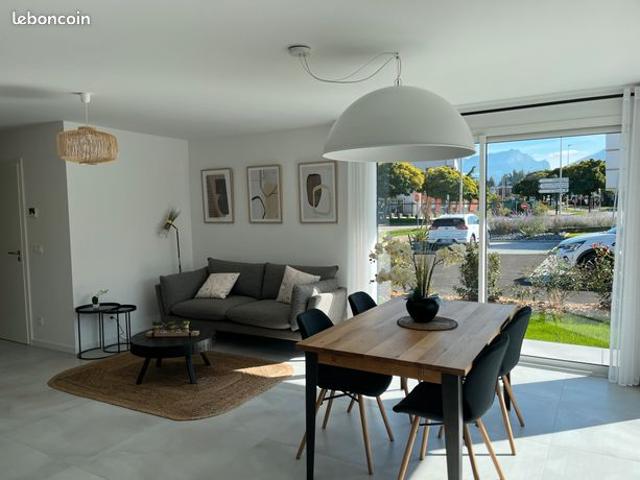 Secteur Genève / Saint Julien en Genevois Maison avec jardin