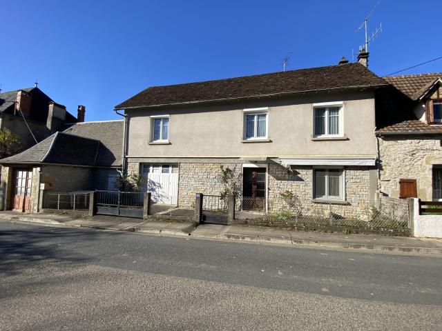 Secteur Gramat, maison familiale avec jardinet, maisonnette. 95m² Gramat