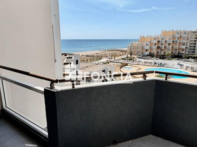 secteur grande plage – appartement t3 rénové avec vue mer, terrasse et parking privatif