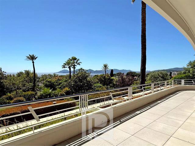 Secteur Isola Bella Résidence de grand standing avec parc. 137m² Cannes