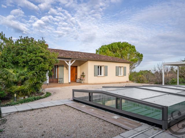 Secteur Pujols Maison semi enterrée avec vue dominante