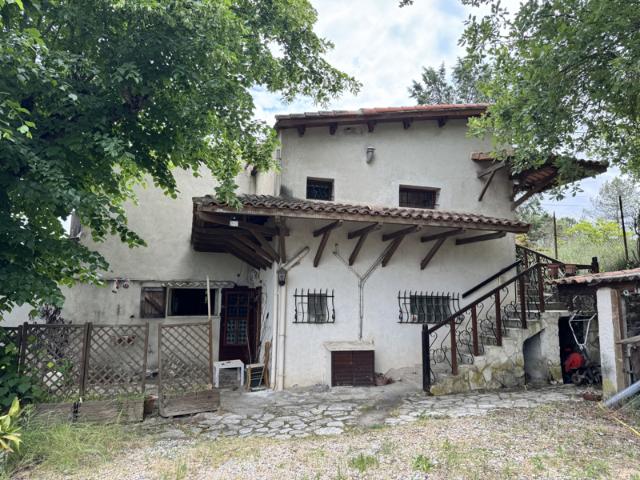 Maison à rénover Peynier, proche Rousset Fuveau, grand terra
