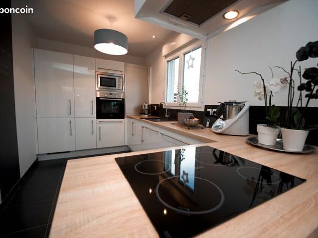 Secteur Thonon les Bains / Genève – Maison avec jardin