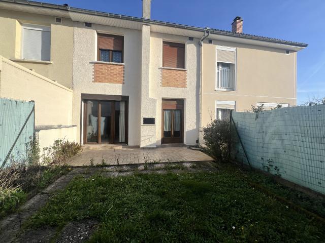 SECTEUR TINQUEUX MAISON TYPE 5 PIECES de 100m2 + JARDIN + GARAGE + PARKING EXTERIEUR