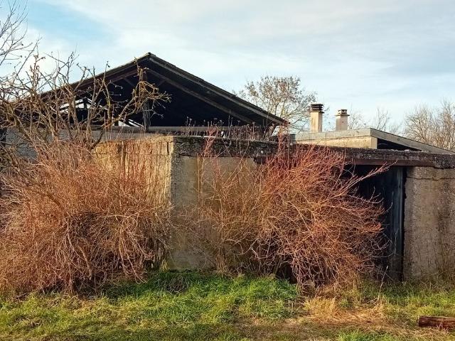 Secteur VEZELISE. Terrain Vroncourt 3194 m2