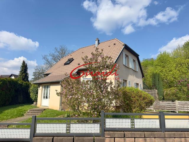 SECTEUR ZILLISHEIM, MAISON DE 100 M2 SUR 6A10 ET SA PISCINE