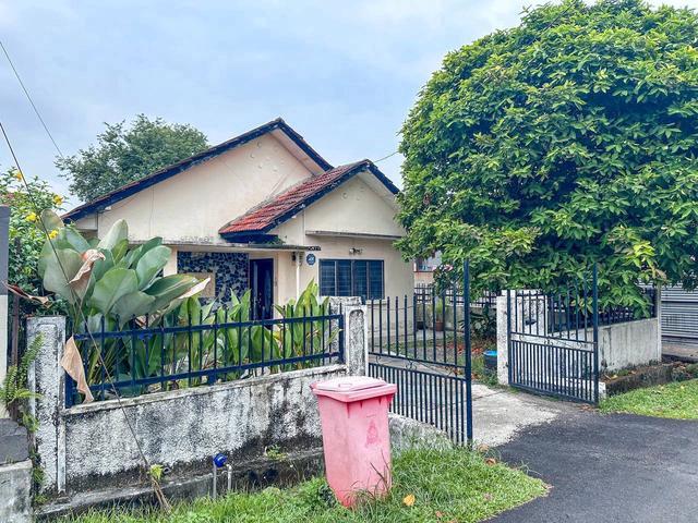 Section 3 Petaling Jaya Bungalow Best Deal End Lot Single Sty Reno